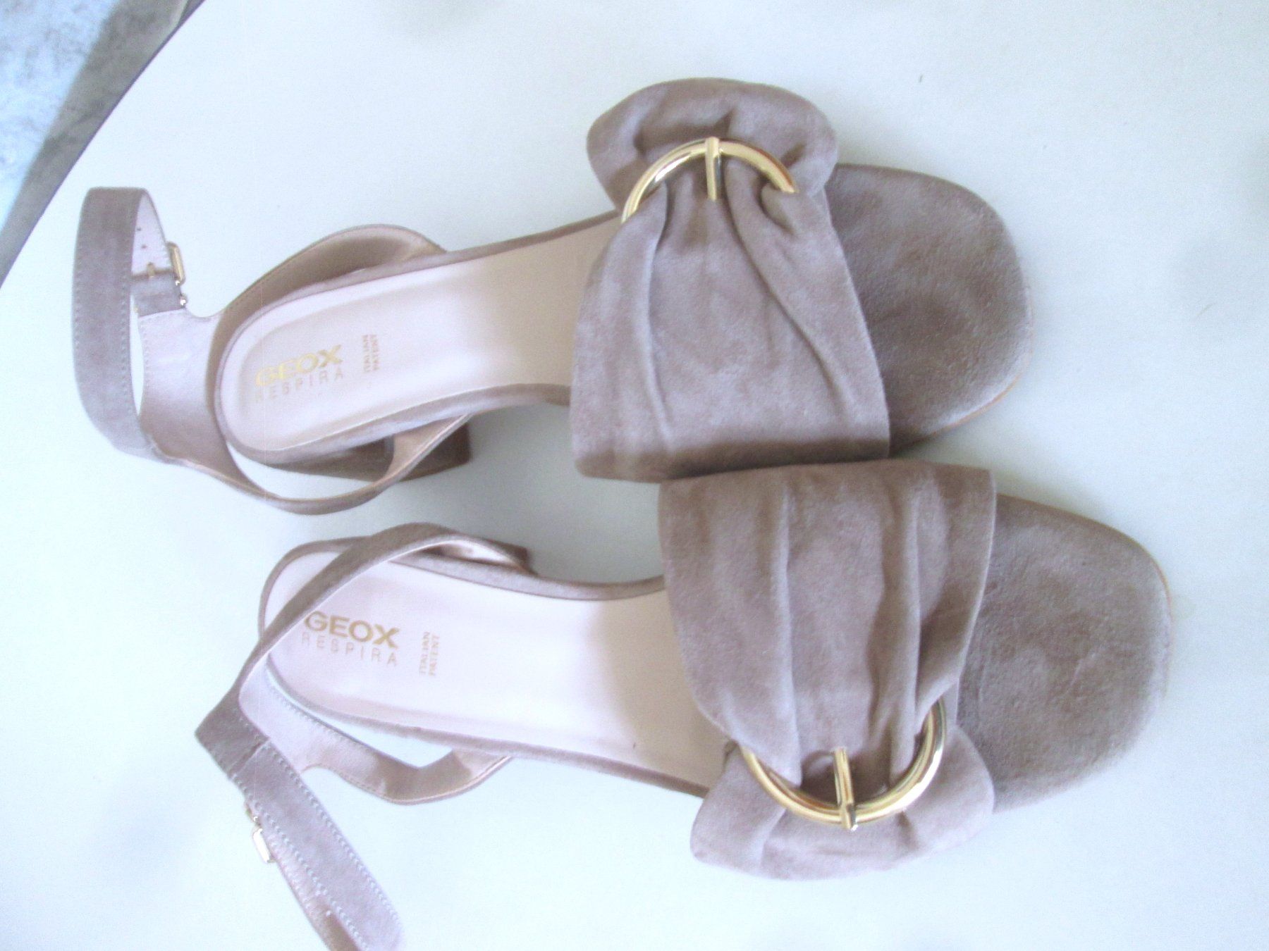 Geox Scarpe da donna: Geox-Sandalen, Größe 38 – Usato da Sementina venduto da babucia 1