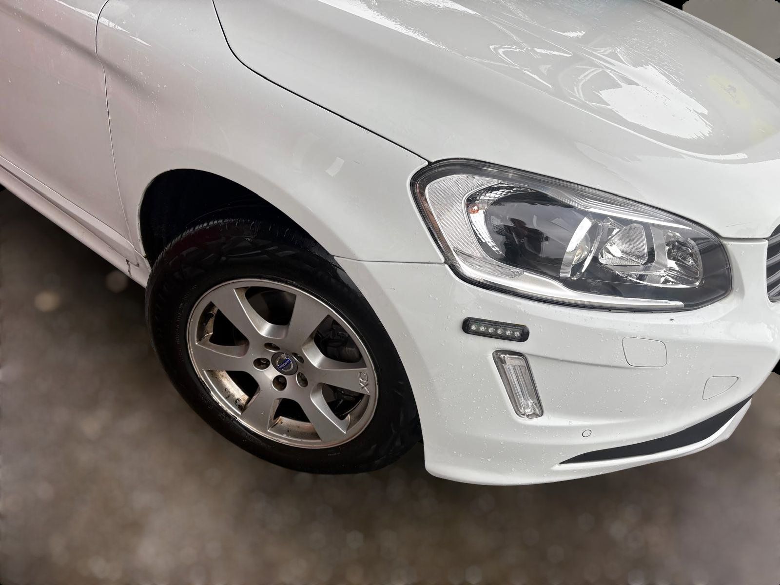 Volvo Automobili: Volvo XC60 D4 AWD – Usato da Giubiasco venduto da AUTOTECNICA 4