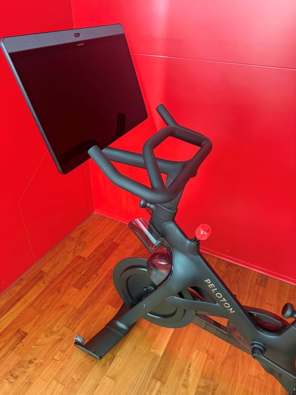 Hometrainer: Peloton Bike+, 23.8" Bildschirm – Usato da Wallisellen venduto da yas_fy7j 6