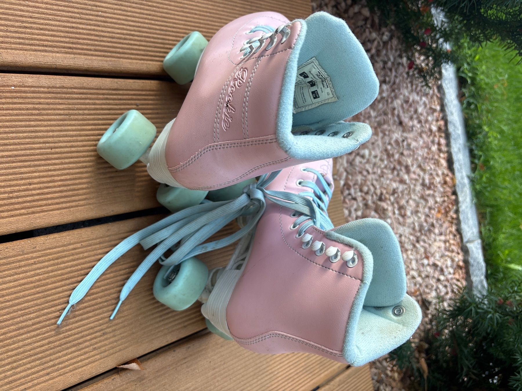Pattini in linea & Pattini a rotelle: Kinder Rollschuhe – Usato da Brütten venduto da Stinkerli 1