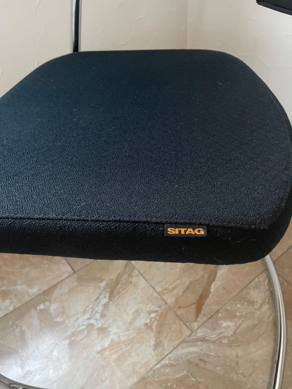Sitag Stühle: SITAG Freischwingerstuhl mit Armlehnen – Gebraucht aus Dietikon von Nissaa 2