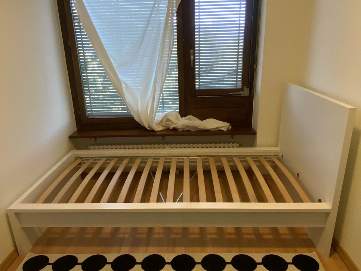Ikea Betten: Malm Bett 90x200 weiss – Gebraucht aus Basel von mathias464