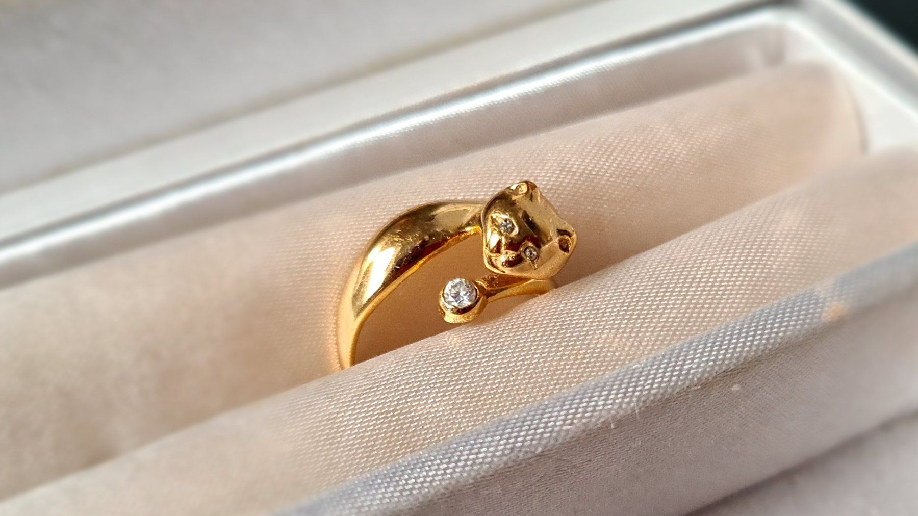 Anelli: Ring mit Katzenkopf – Usato da Frauenfeld venduto da Purzli