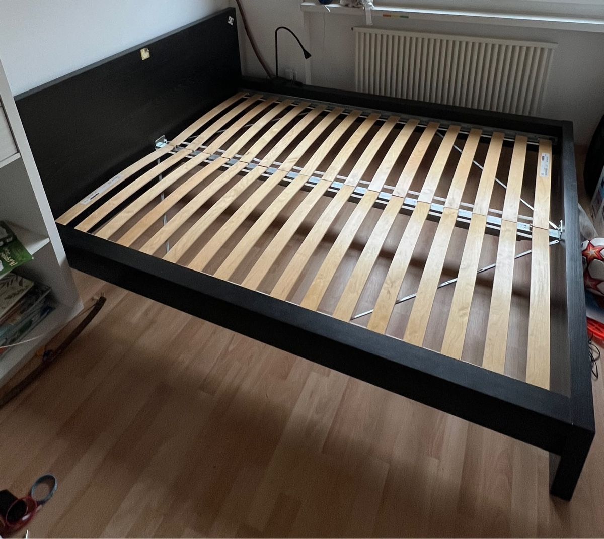 Ikea Letti: Ikea Bett mit Rost – Usato da Bremgarten AG venduto da RaphaelKuechler01 1