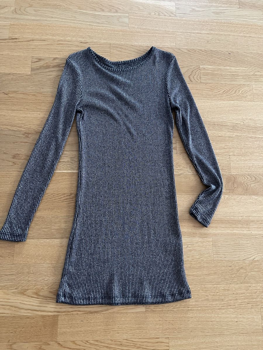 Kleider: Minikleid Glitzerstrick – Neu (gemäss Beschreibung) aus Staufen von GiuliettaD