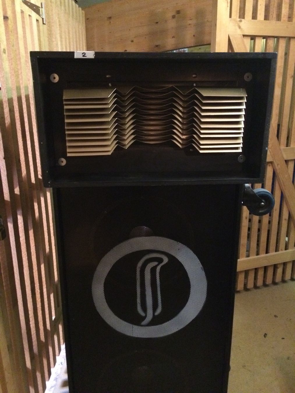 JBL Amplificatori: Vintage Led Airbus Sidefills – Usato da Ennetmoos venduto da Kashmir1975 3