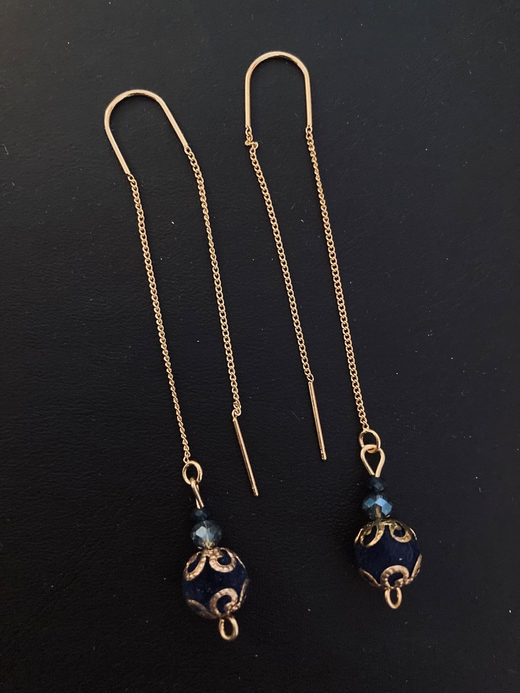 Orecchini pendenti & Orecchini a lobo: Longues boucles boule velours bleu et or – Usato da Genève venduto da ct_fqr8