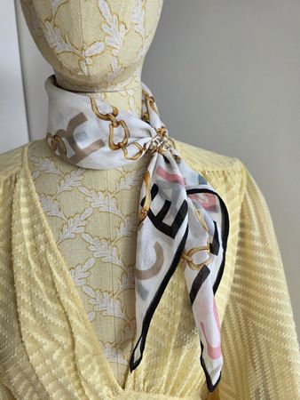 Céline Vintage Tuch 58 × 58 cm / neu