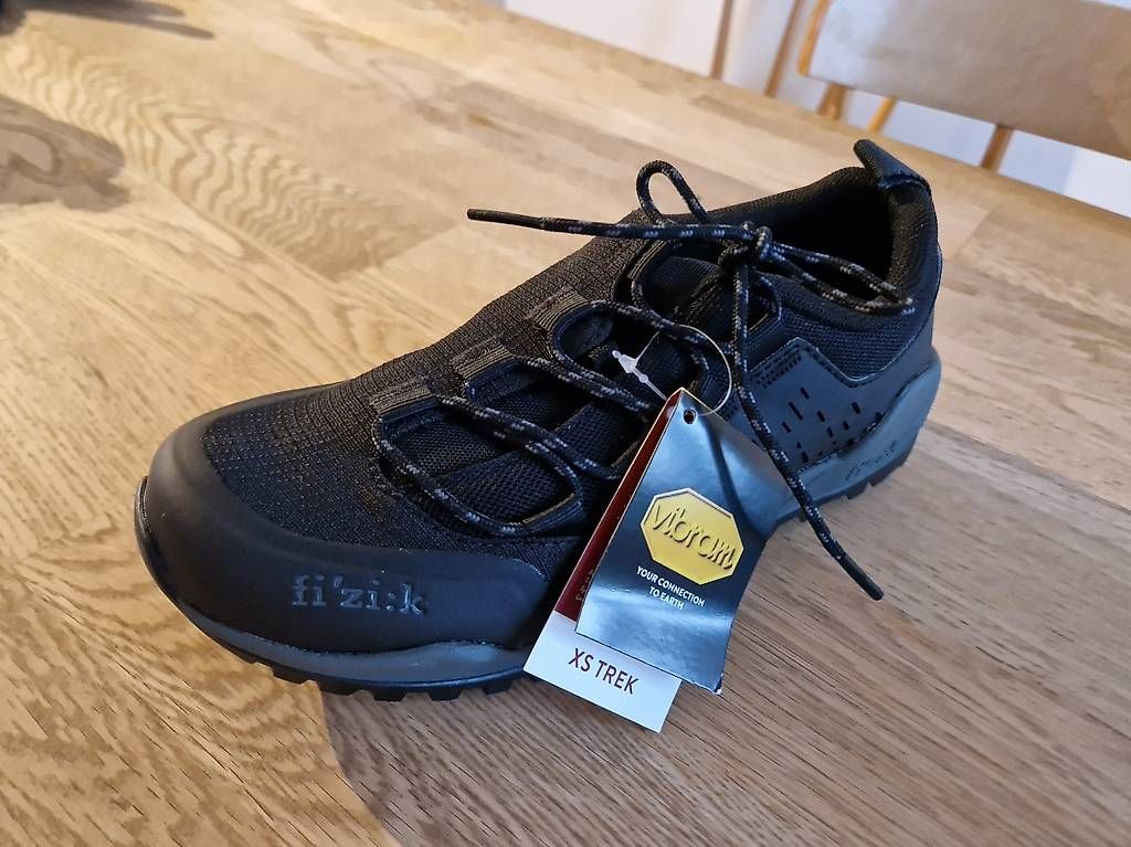 Fizik Chaussures femmes: Fizik MTB Schuhe Veloschuhe NEU flat – Neuf (Voir description) à Zürich par Marielejars 1
