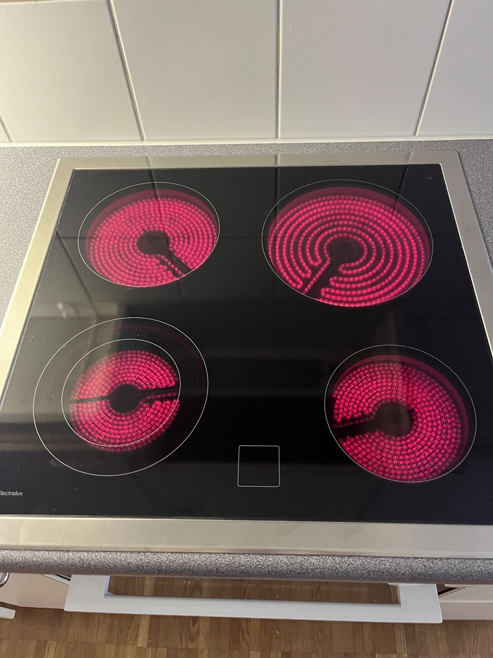 Electrolux Cucine: Top Backofen + Glaskeramik von Electrolux – Usato da bern venduto da sanducci 2