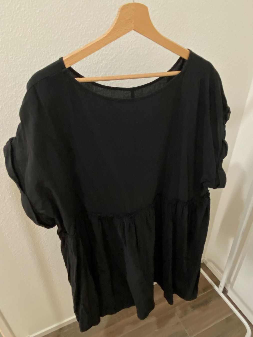 Shein Vestiti: Kleid schwarz leicht Gr. 48 – Usato da Pratteln venduto da a23_j2gs 3