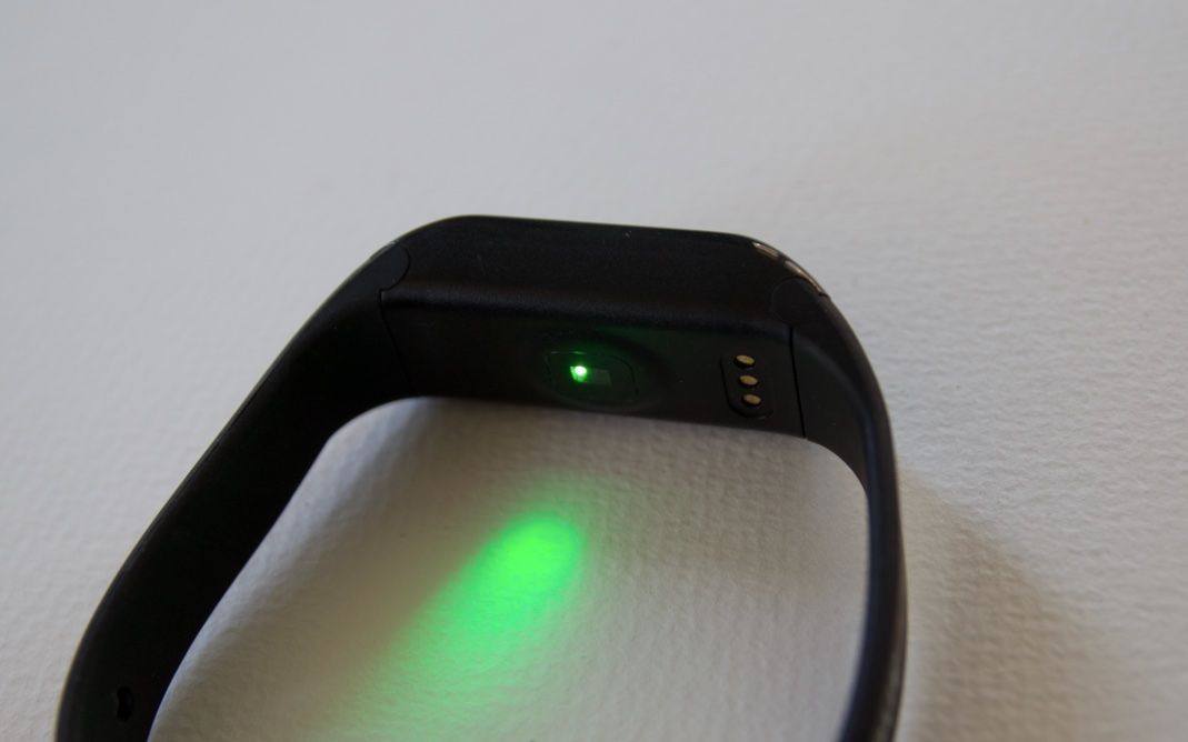 Smartwatch: Fitness Tracker Uhr – Usato da Zofingen venduto da decidua 1