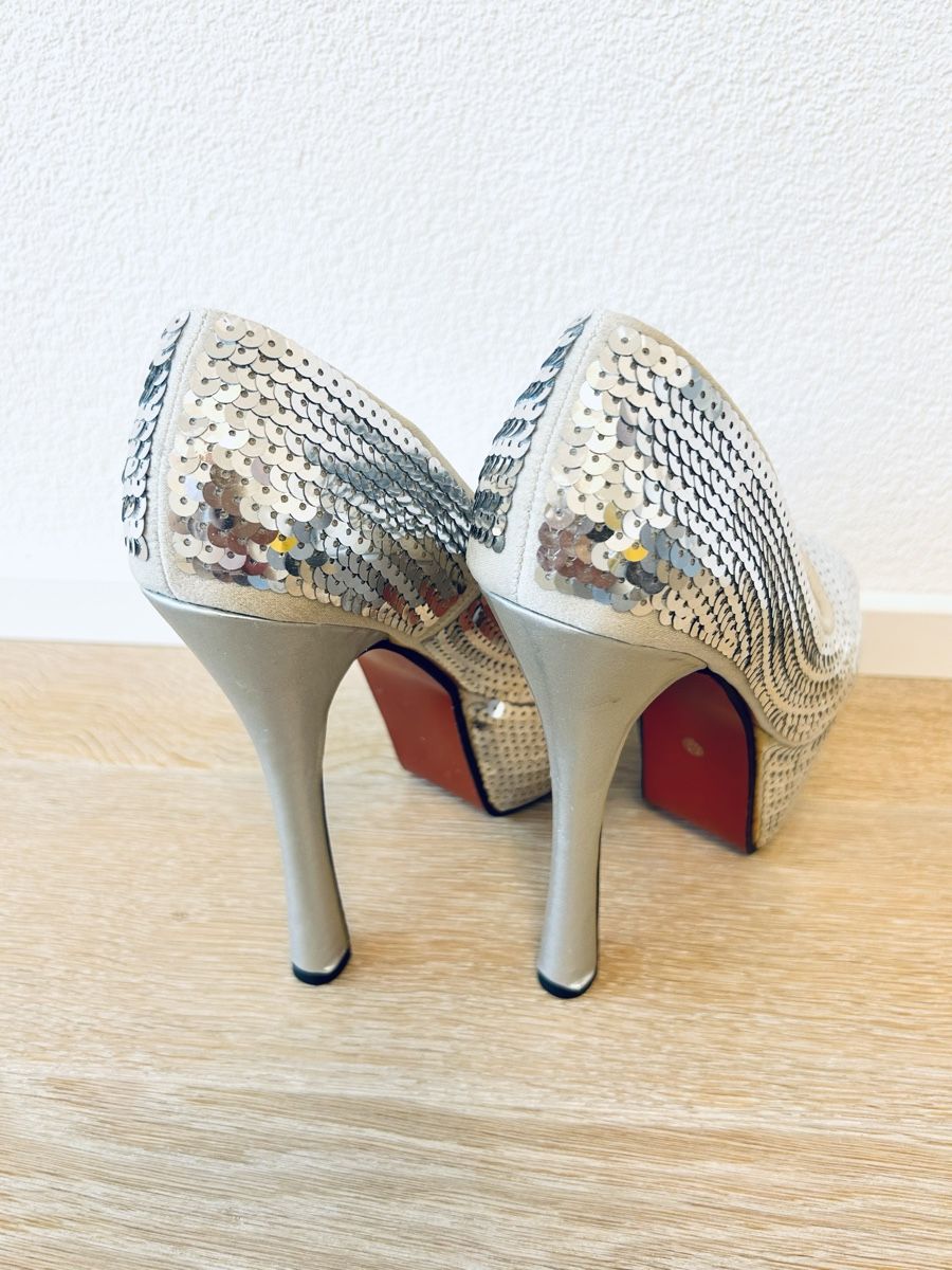 Scarpe da donna: Extravagante Highheels – Nuovo (secondo la descrizione) da Rorschach venduto da fla_62jm 1