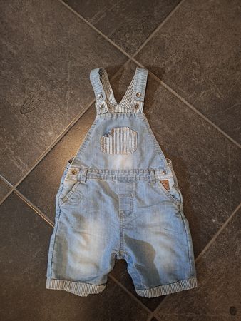 KinderJeans Latzhose kurz / Grösse 98 von SMILE
