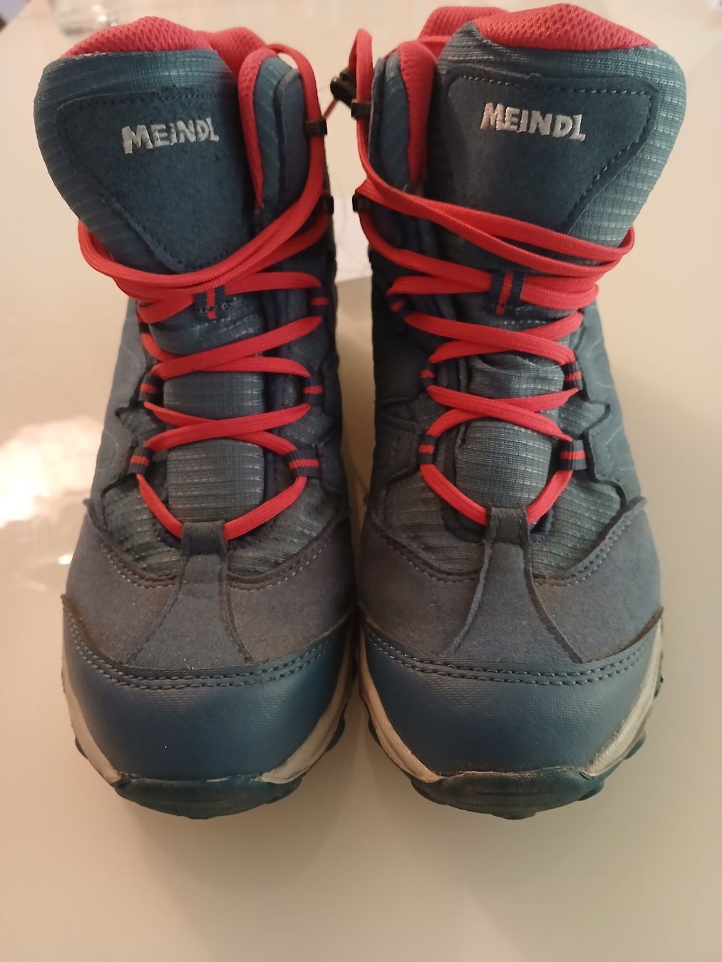 Meindl Scarpe per ragazzi: Chaussures de marche Meindl – Usato da Paudex venduto da sss_m9wq 1