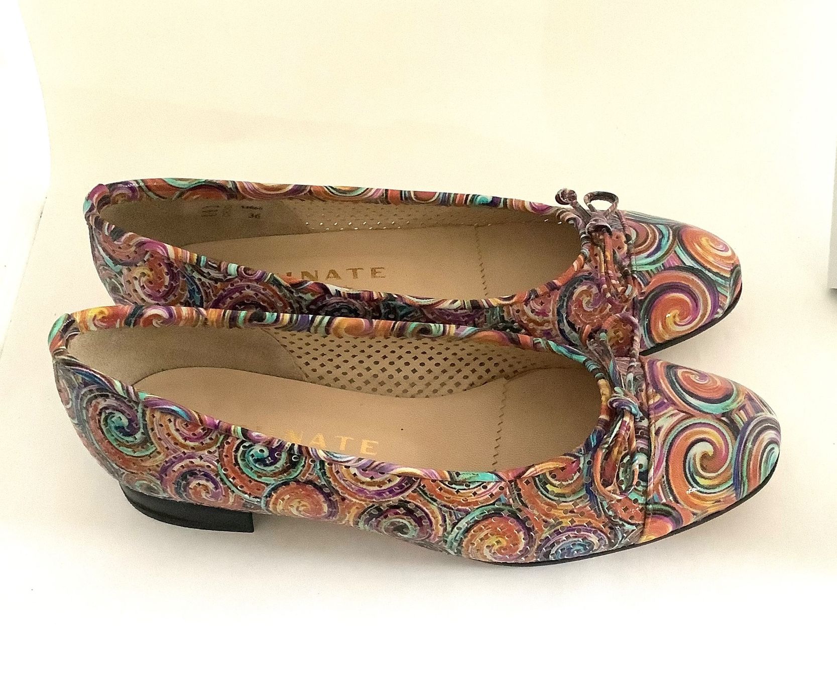 Brunate Scarpe da donna: Brunate Ballerinas, Grösse 36, Multicolor – Usato da Zürich venduto da wunderbox1 2