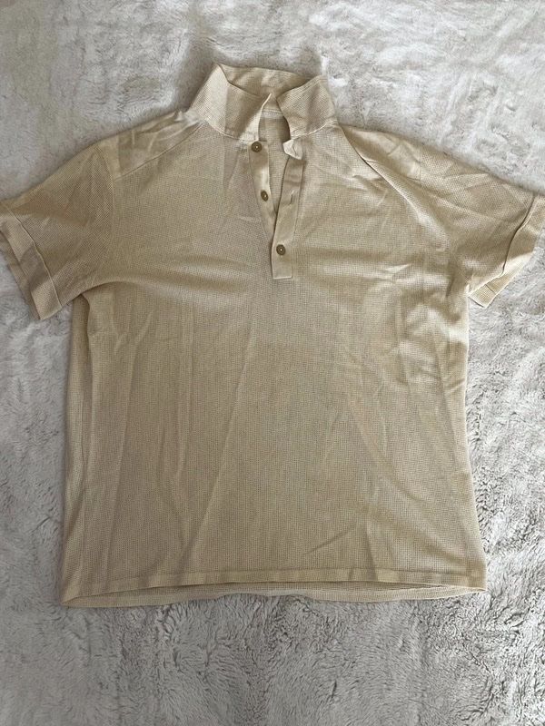 Magliette Polo: Polo transparent jaune – Usato da Bernex venduto da claraaaa4 1