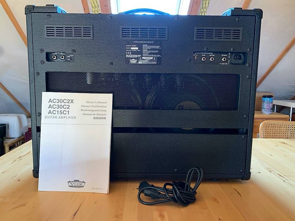 Amplificatori: AMPLI GUITARE VOX AC30 - 2 – Usato da Essertines-sur-Rolle venduto da Gratouille 1