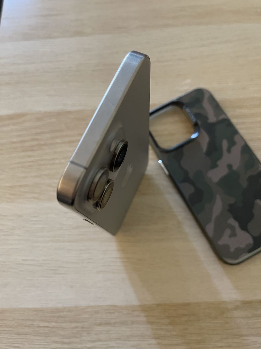 Apple Telefoni cellulari / Smartphones: IPhone 15 pro Max 256gb – Usato da Biel/Bienne venduto da ML31 3