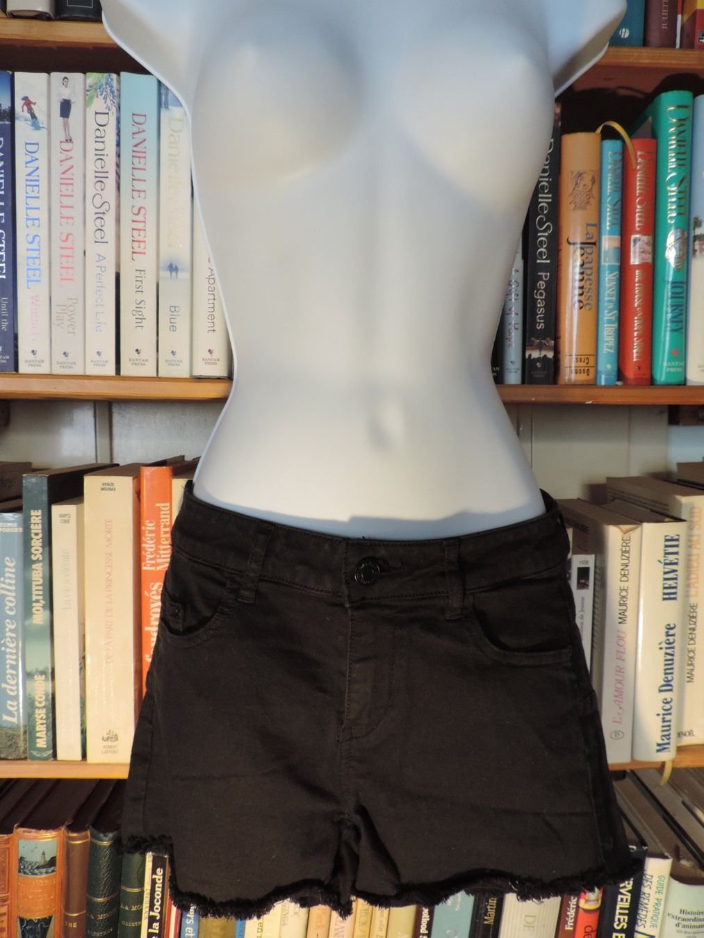 Pull&Bear Pantaloni: short noir stretch Pull & Bear – Usato da Genève venduto da Axelle333 5