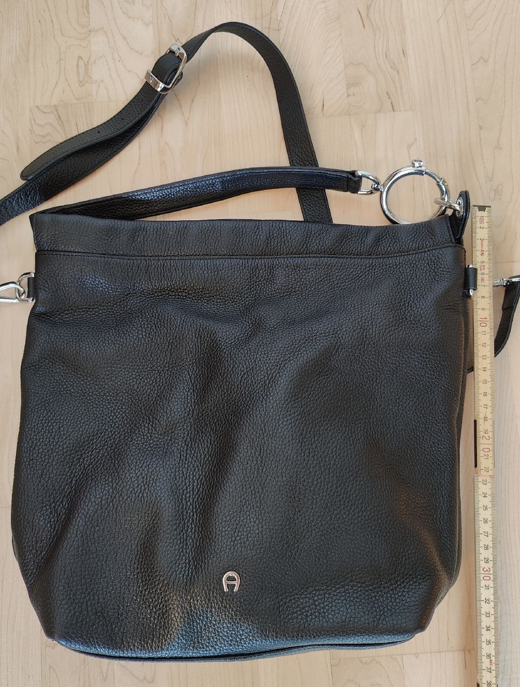 Aigner Borse da donna: AIGNER Ledertasche schwarz – Usato da Bolligen venduto da Mumpi 7