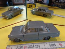 Ford Consul Cortina   1:43 (ohne Box)  URSS    > (W10.2)