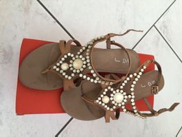 Neue chicke Sandalen