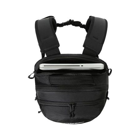 The North Face Surge Ruchsack 31L Schwarz neuwertig