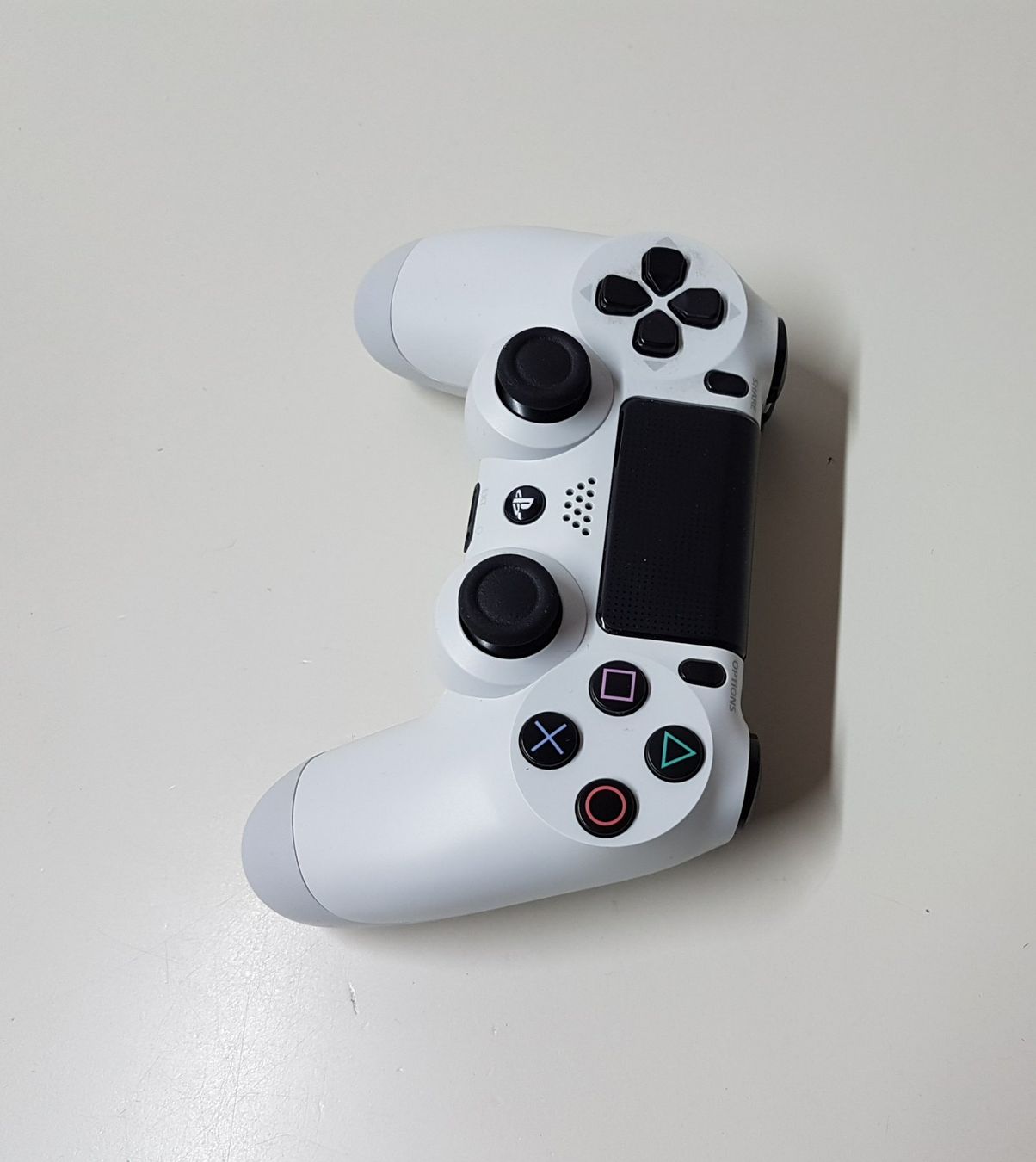 Sony Controller: 😎 Original Sony Dualshock 4 Wireless Controller PS4 – Usato da Schüpfheim venduto da Games_Spielkonsolen 2