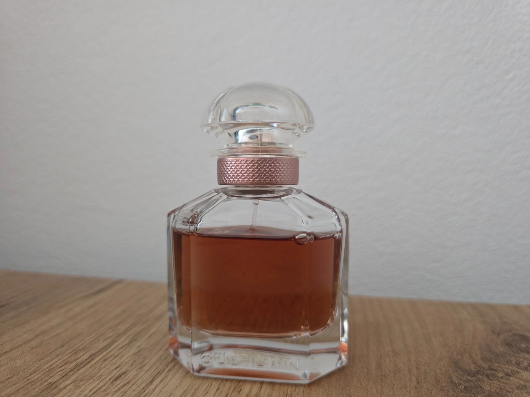 Guerlain Parfums & Eau de Toilette: Mon Guerlain L'Essence ca. 40 / 50ml – D'occasion à Root par FragranceEla 5