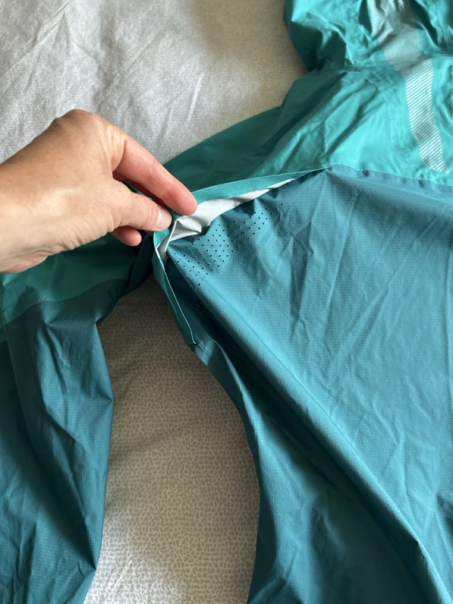 Dynafit Giacche: Veste imperméable Dynafit vert bleu taille M – Usato da Biel/Bienne venduto da ponpon_bleu 2