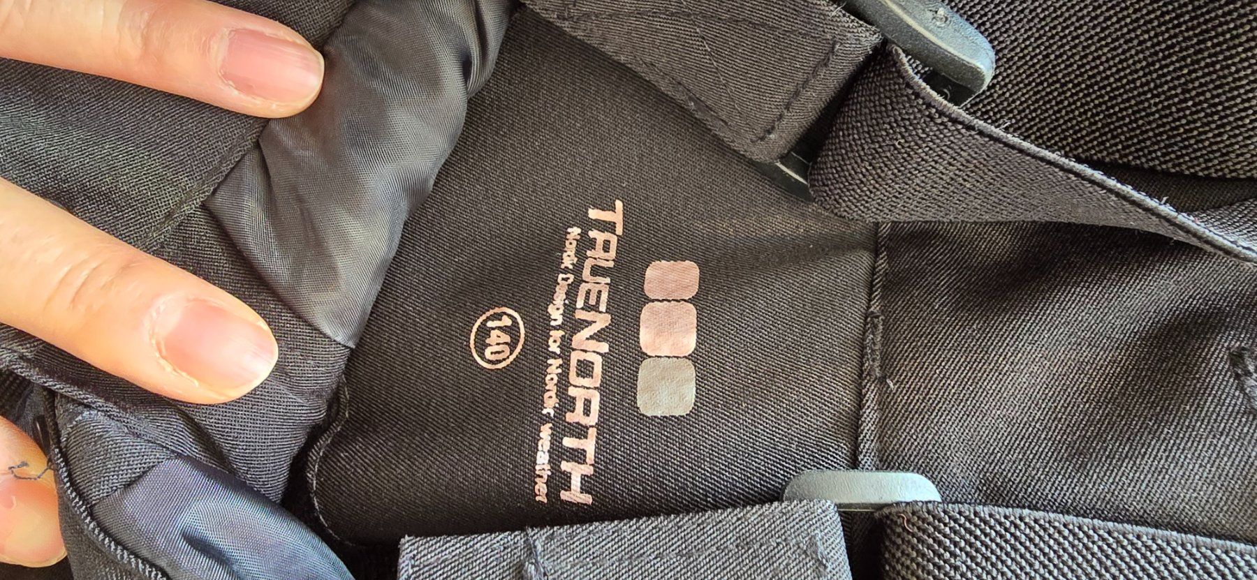 Skis: Skihose – Gebraucht aus Emmen von El_pulpo 1