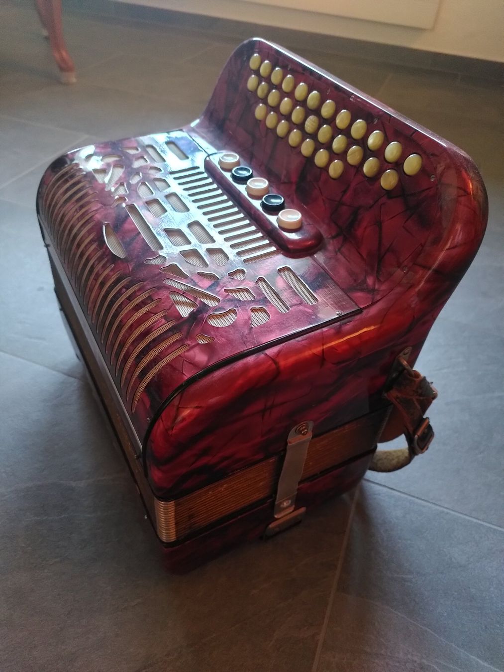 Hohner Musikinstrumente: Diatonisches Akkordeon Hohner «Norma» – Gebraucht aus Bergdietikon von fab_mg68 1