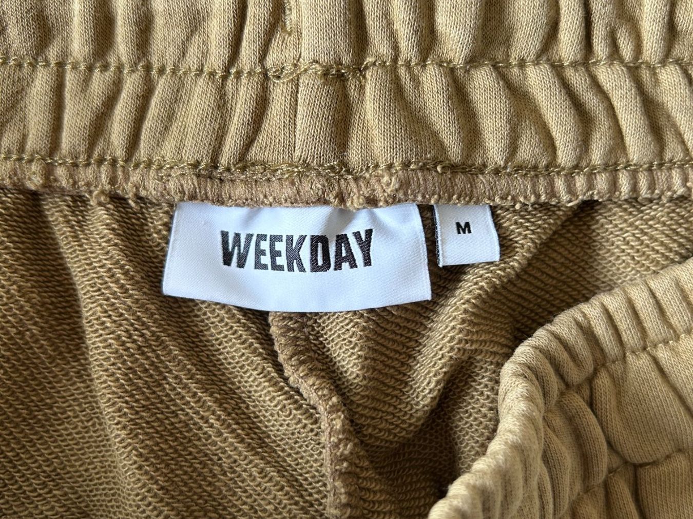 Weekday Pantaloni: Weekday Shorts – Usato da St. Gallen venduto da look-twice 5