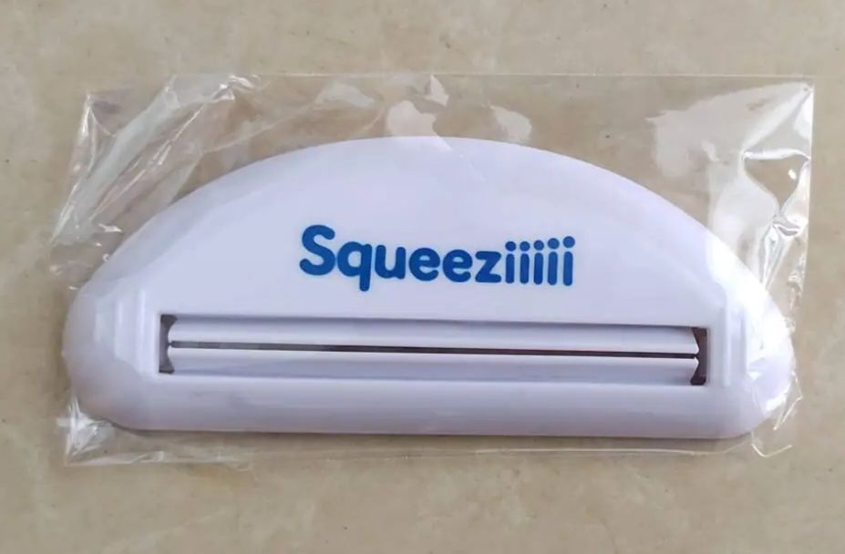Küchengeräte: Squeeziiii! Zahnpasta-Tuben Ausdrücker - Nie mehr Reste drin – Neu und originalverpackt aus Glattpark(Opfikon) von Skypflaume 1