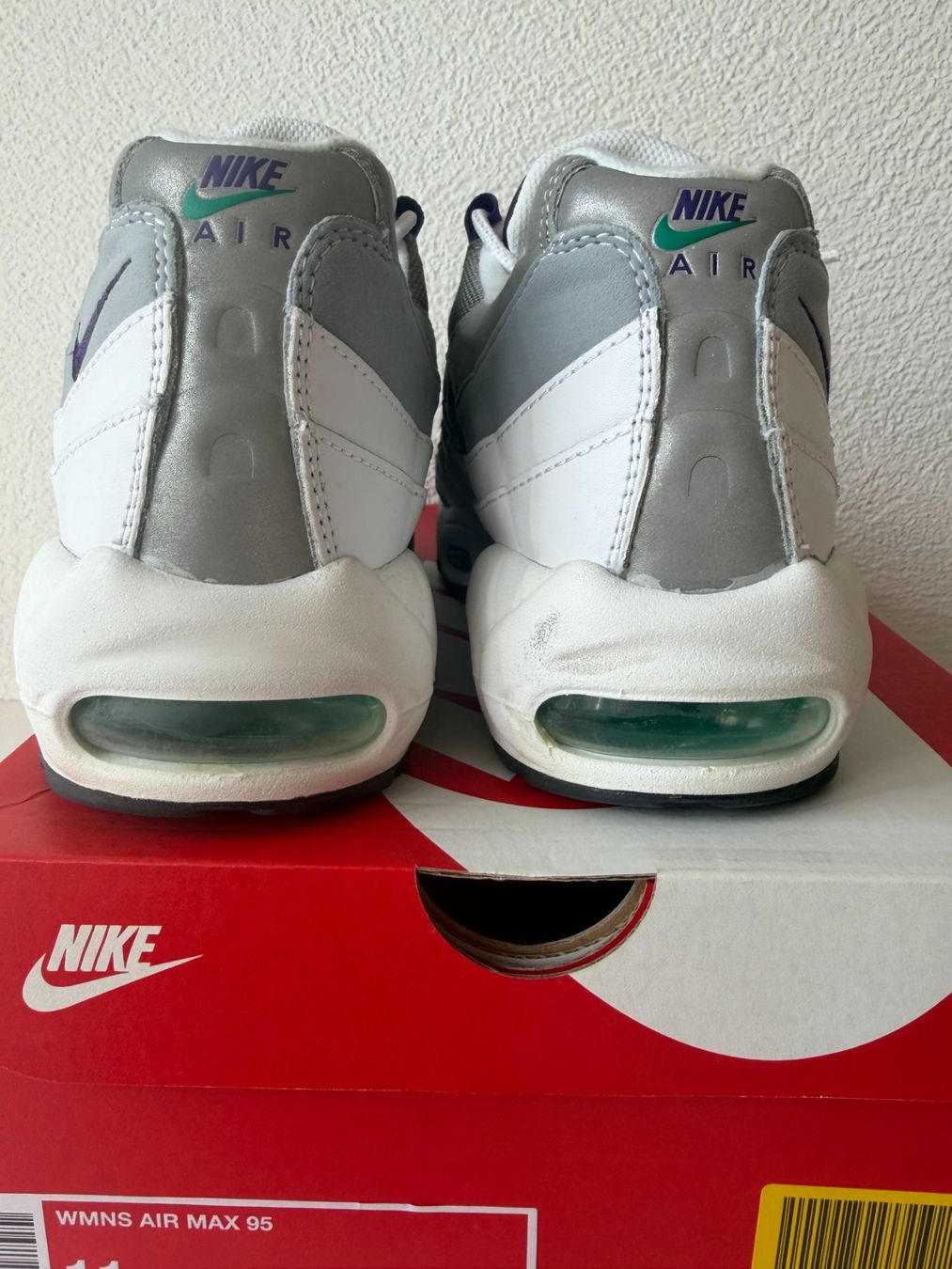 Nike Damenschuhe: Nike Air Max 95 Grape Wmns (2018) – Gebraucht aus Ennenda von KUROI14 3