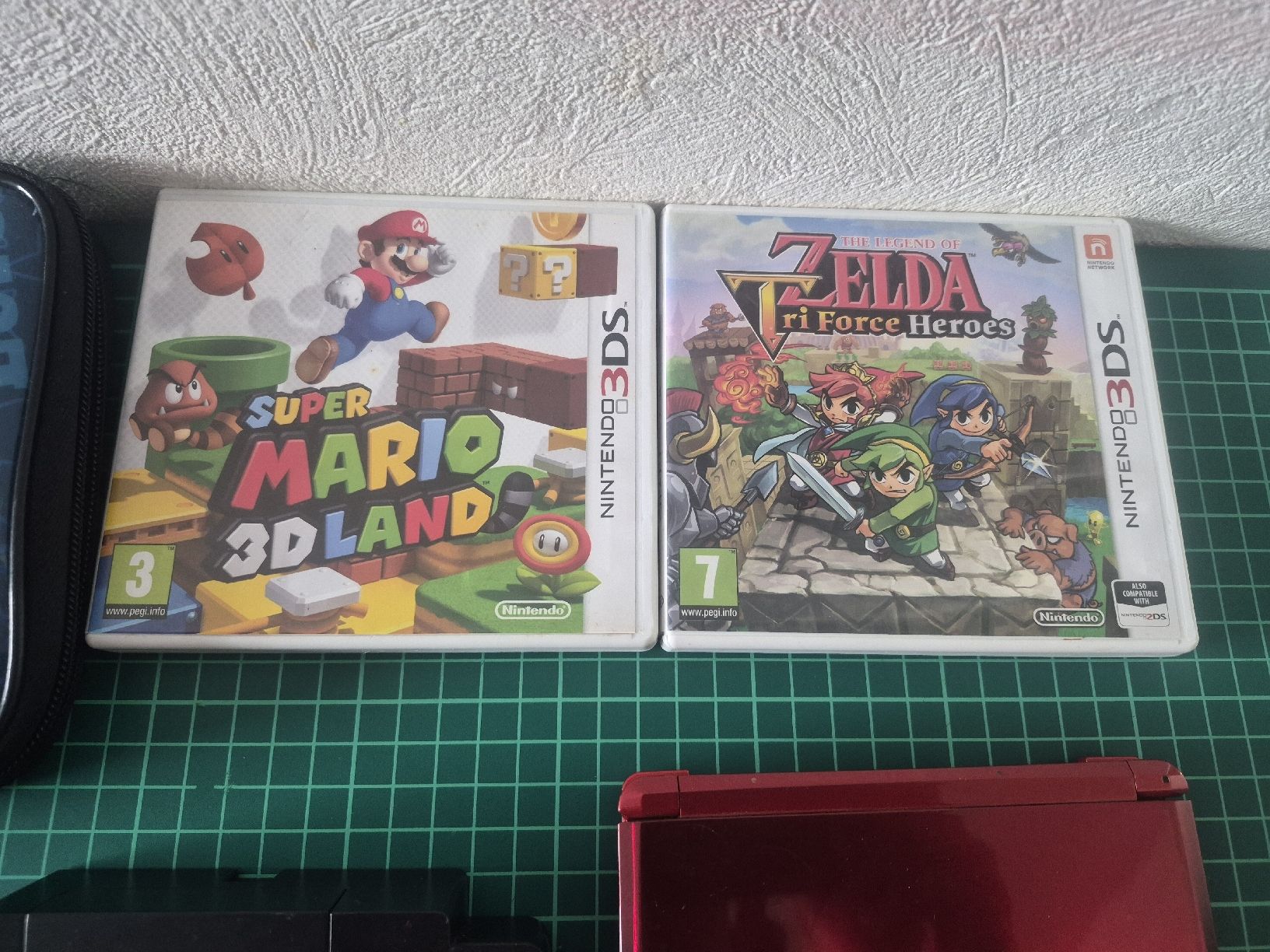 Nintendo Console: Red Nintendo 3DS red Bundle - Zelda, Mario & Accessory! – Usato da Meyrin venduto da Retro-GZ 4