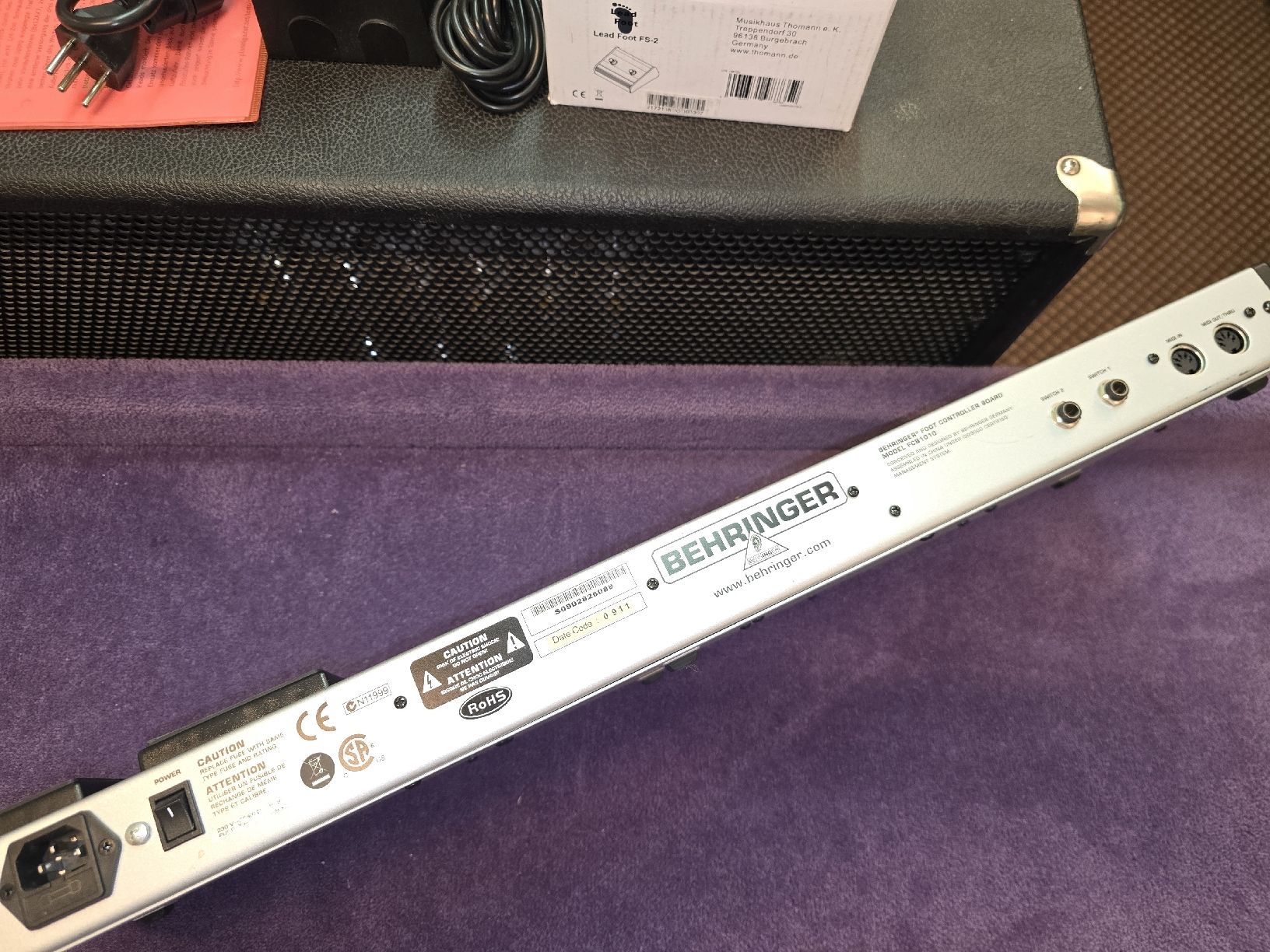 Behringer Strumenti musicali: FCB 1010 MIDI FOOTCONTROLLER – Usato da Zürich venduto da Antiquedealer 6