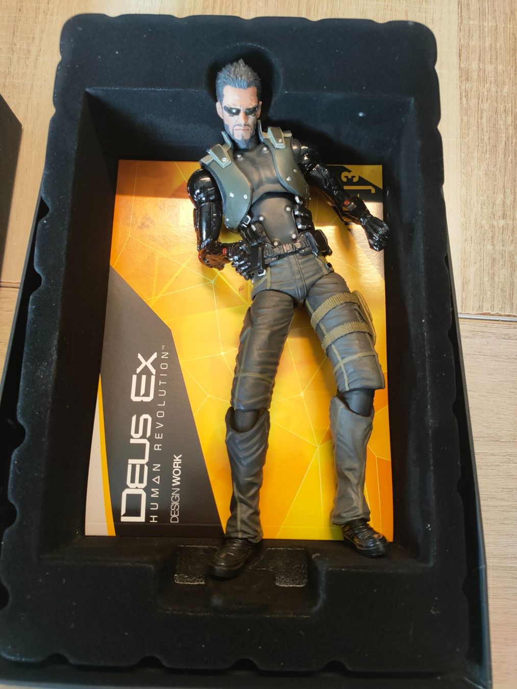 Statuette: Deus Ex Human Revolution, Collector's Edition Figur – Nuovo (secondo la descrizione) da Holziken venduto da Yurdahil 1