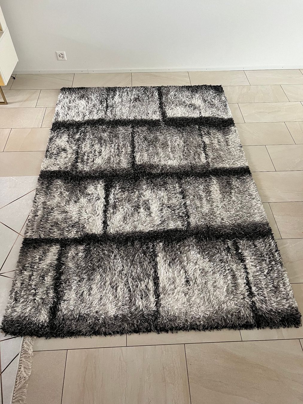 Teppiche: Teppich 235x160cm guter Zustand – Gebraucht aus Kloten von FDina90