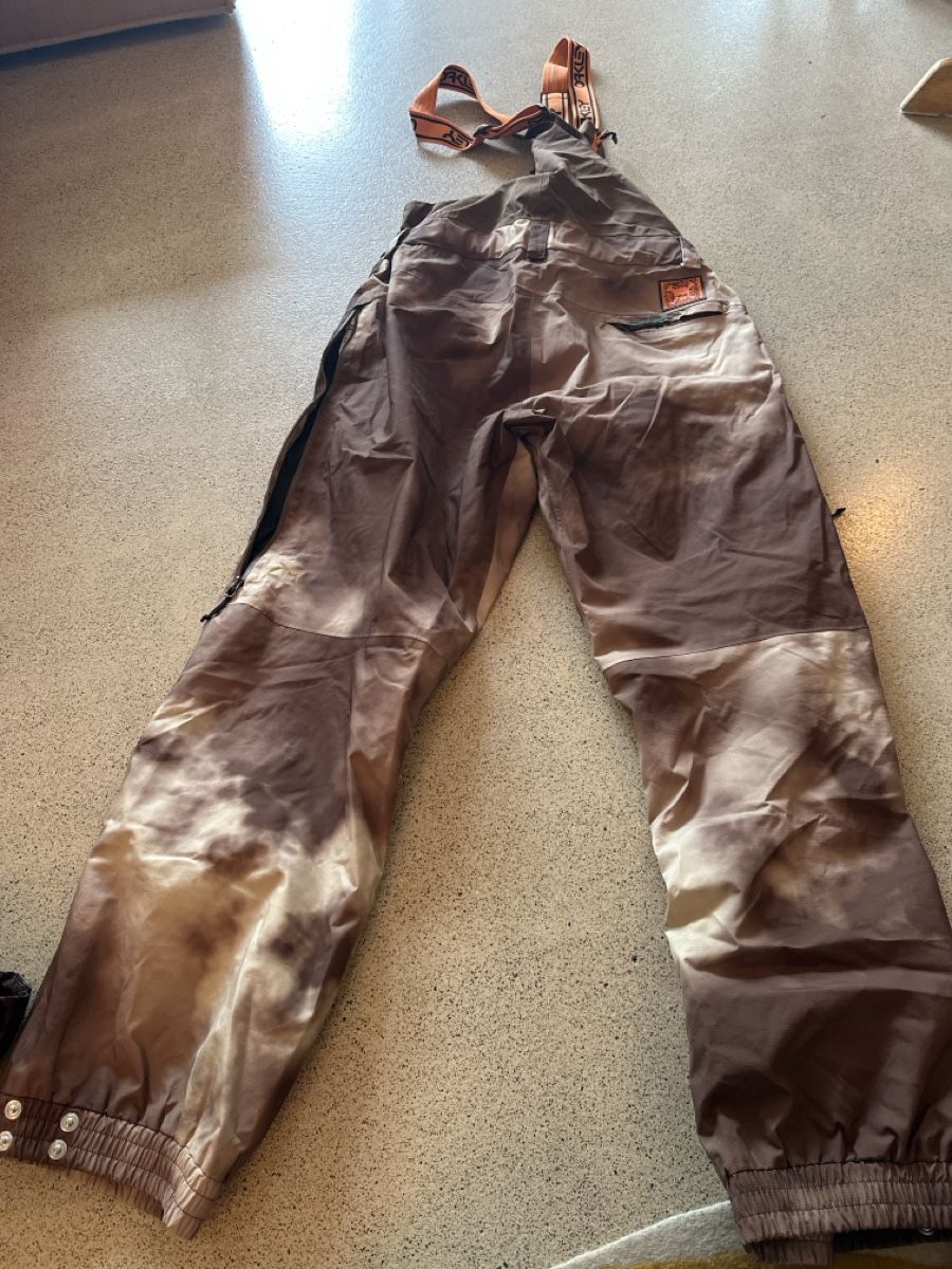 Oakley Pantalons: Oakley Snowboardlatzhose L – D'occasion à Biberstein par Anka01 6