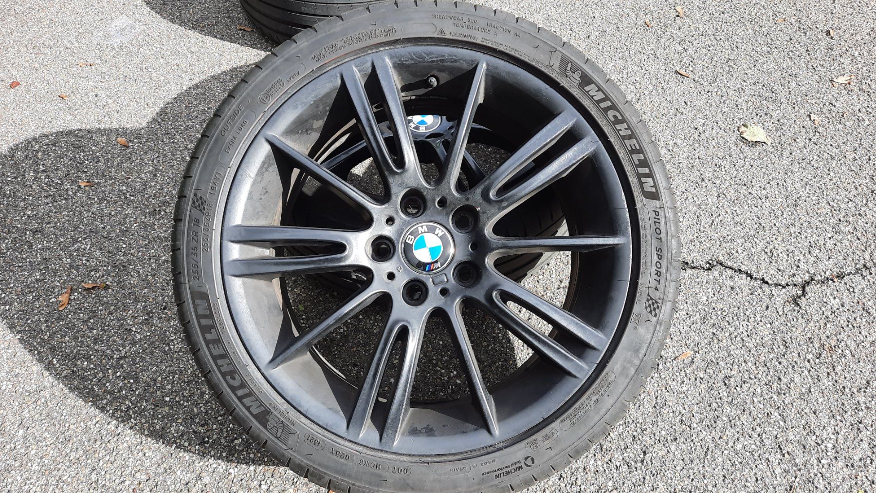BMW Felgen: BMW E90, E91, E92, E93 Styling 193 M Felge mit Sommerpneu – Gebraucht aus Ebikon von  2