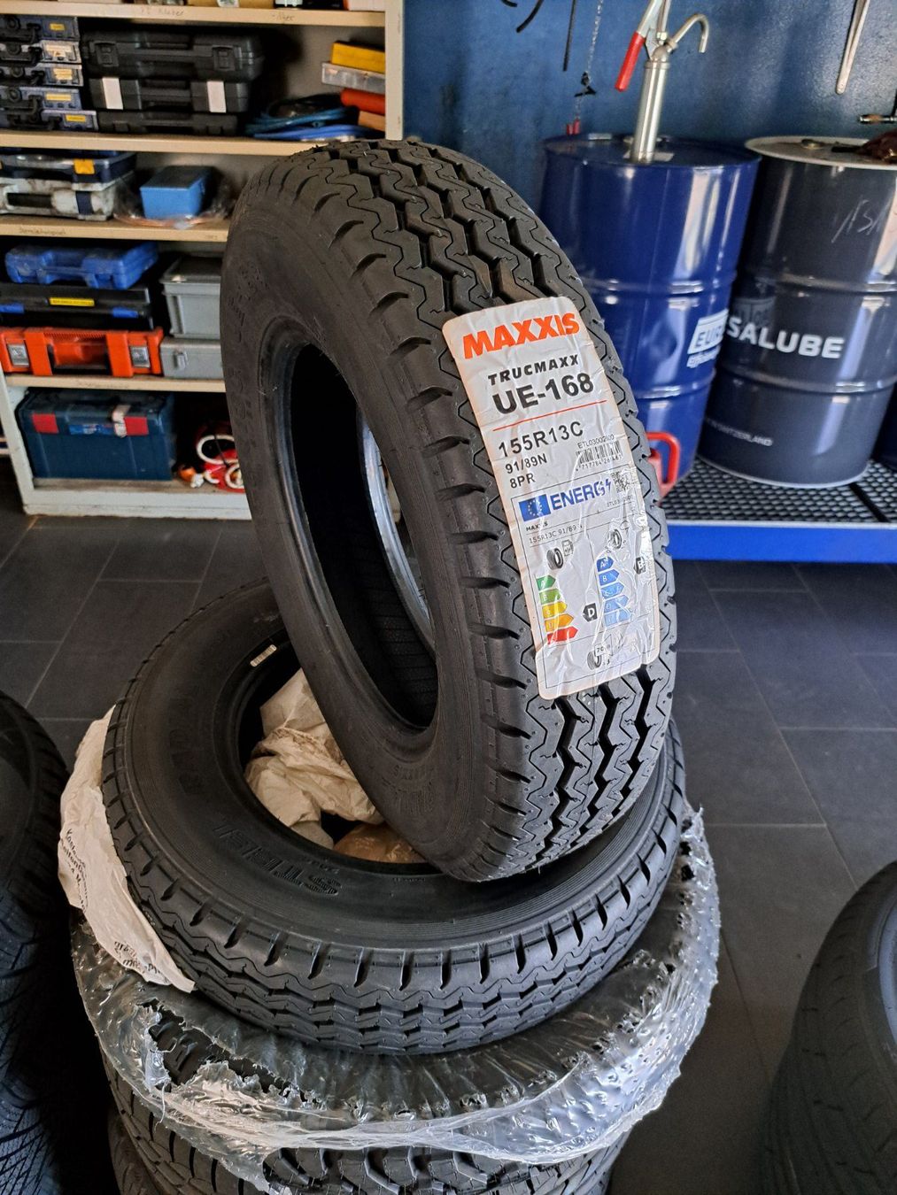 Maxxis Pneus & Kompletträder: 2 Pneu 155 R13C Maxxis – Neu (gemäss Beschreibung) aus Worb von toyosuisse