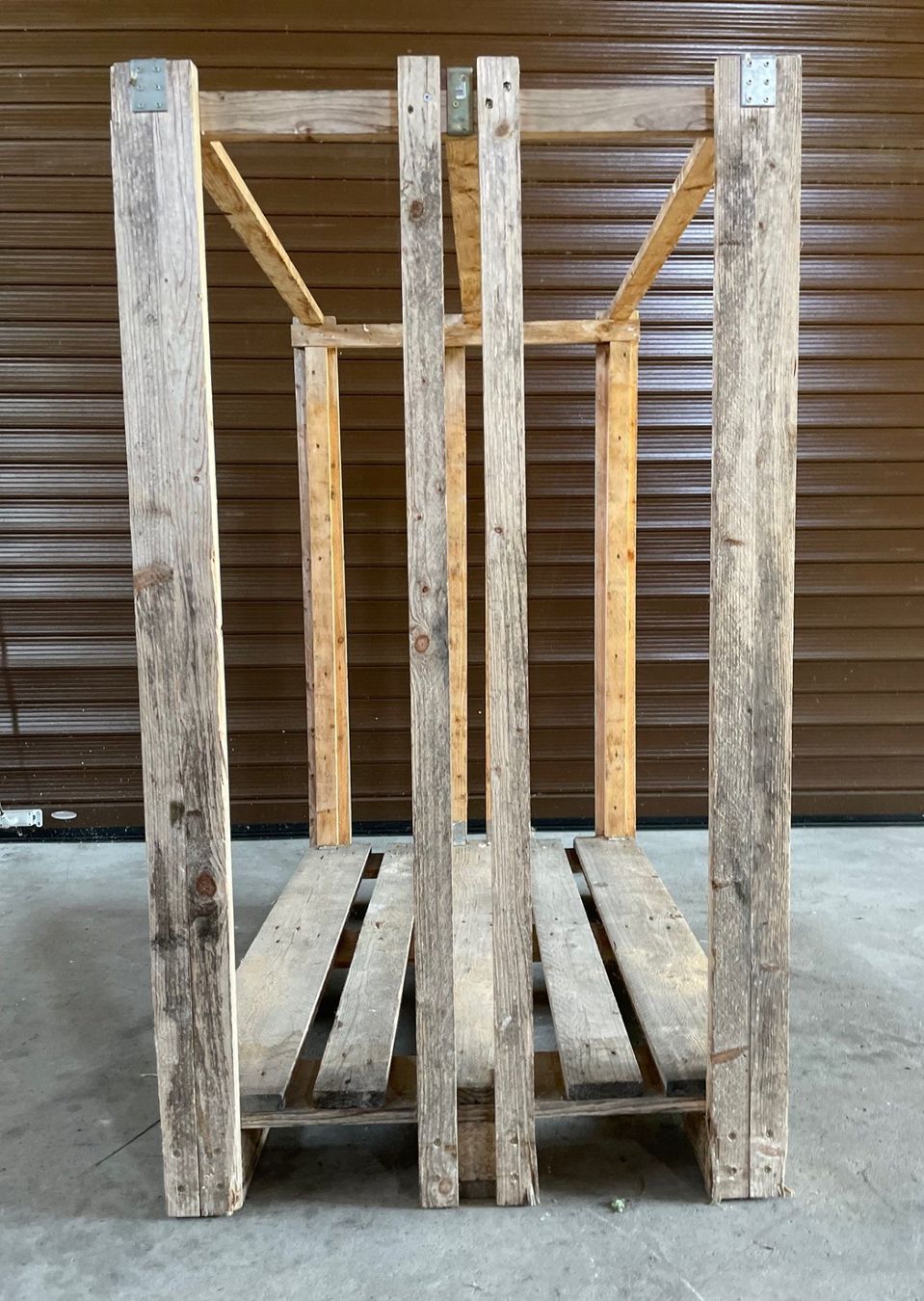 Pallets: Holzstapelgestell aus Paletten – Usato da Aarberg venduto da Yari08 2