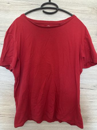 T-Shirt rouge taille M bon état