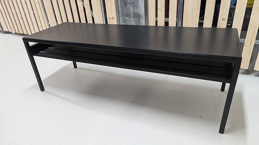 Ikea Tavoli: Langer schwarzer Loungetisch – Usato da Zürich venduto da ATief