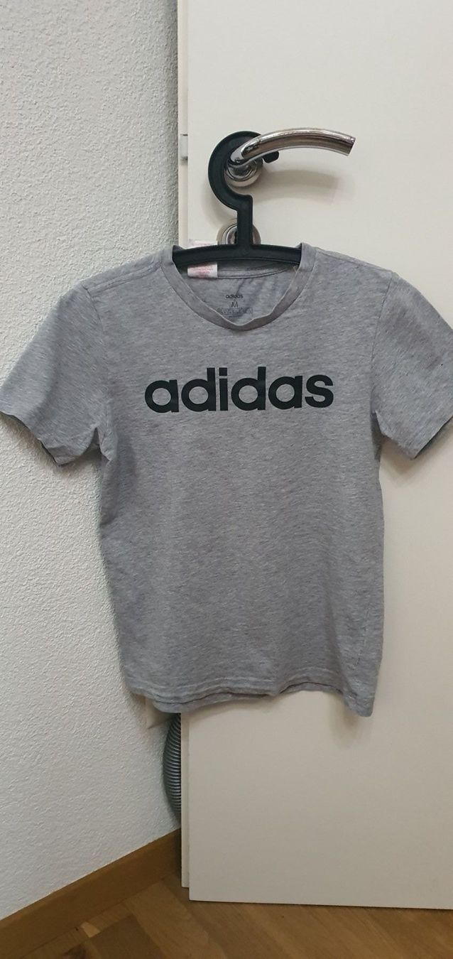Adidas Camicie, T-shirt & Polo: Adidas T shirt – Usato da Mels venduto da ricoshop