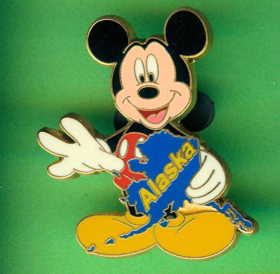 Disney Placchette & Badge: DISNEY  Mickey Maus  ALASKA – Usato da Winterthur venduto da Sammleroase