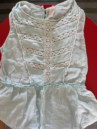 Vila Bluse, S