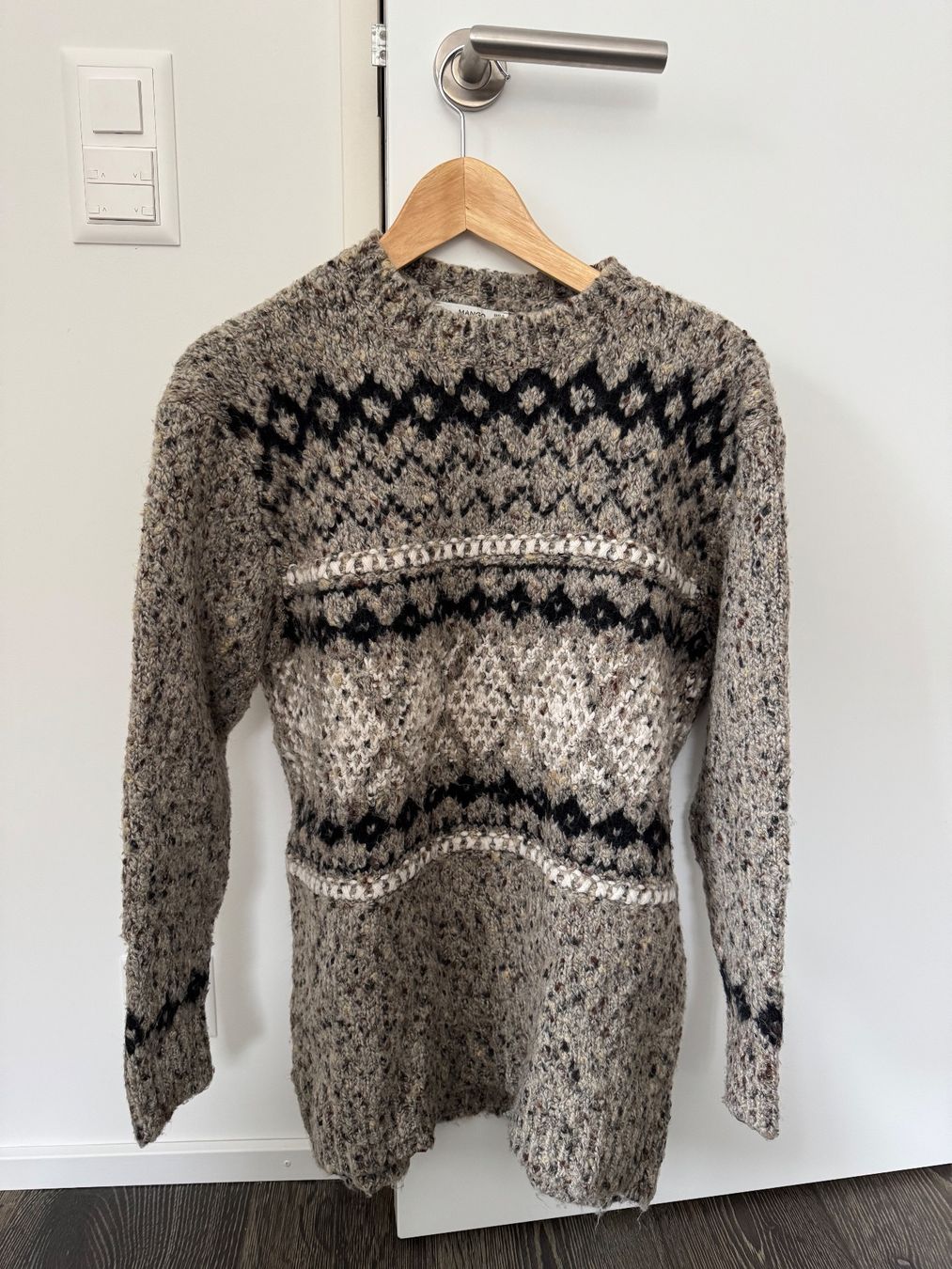 Mango Maglioni & Felpe: Damen Mango langer Pullover aus Wollmischung – Usato da Meilen venduto da Emma_321